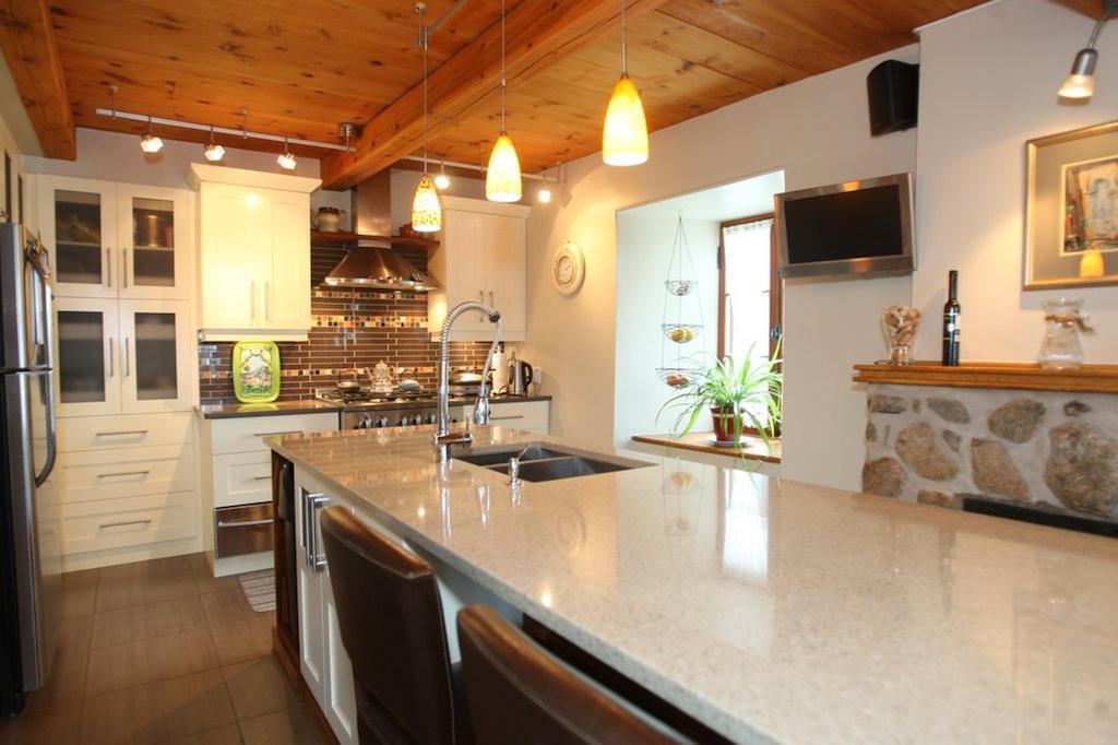 Eden Sur Terre Bed & Breakfast Marieville Exterior photo
